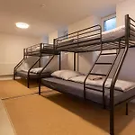 Phoenix Loft 6 High Speed Wifi Netflix