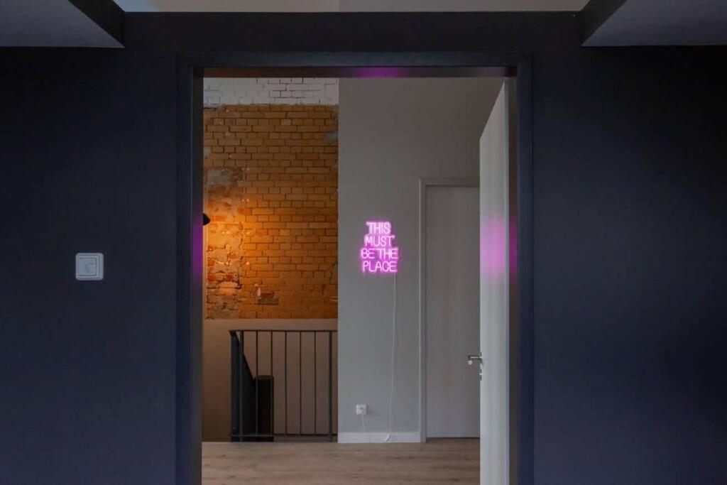 Phoenix Loft 6 High Speed Wifi Netflix