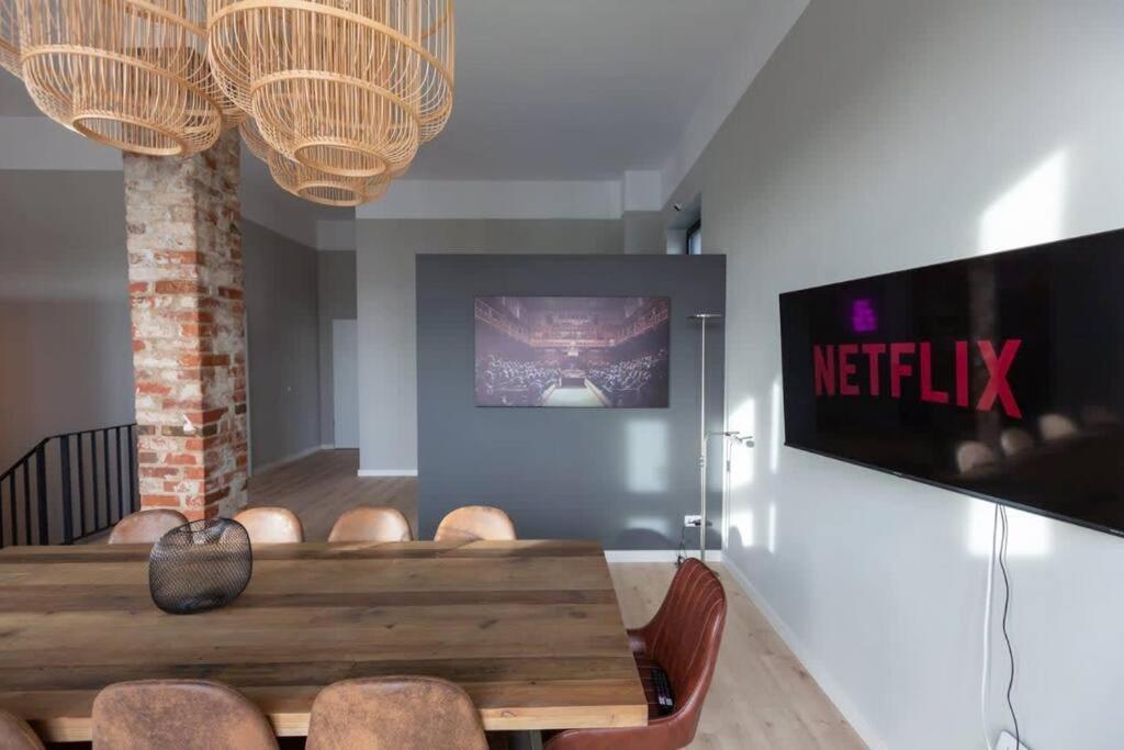Phoenix Loft 6 High Speed Wifi Netflix Apartment *